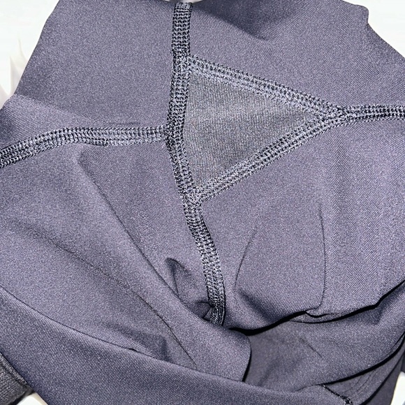 Lululemon Sun Setter Crop size 8 - Picture 8 of 8